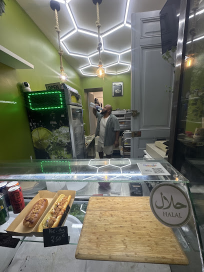 Pizza de Chez DLM Snack - Hot Dog et Pizza - Pain boulanger à Montpellier