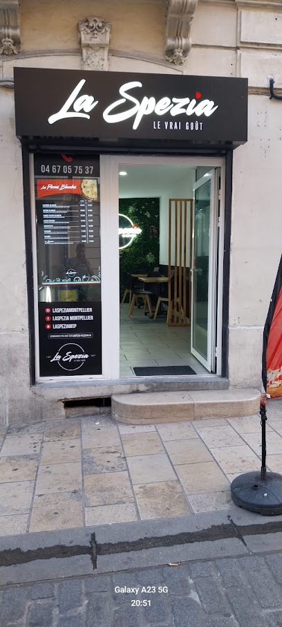 Pizza de LA SPEZIA PIZZERIA à Montpellier