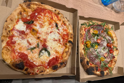 Pizza de Piccola Italia food truck pizza à Guzargues
